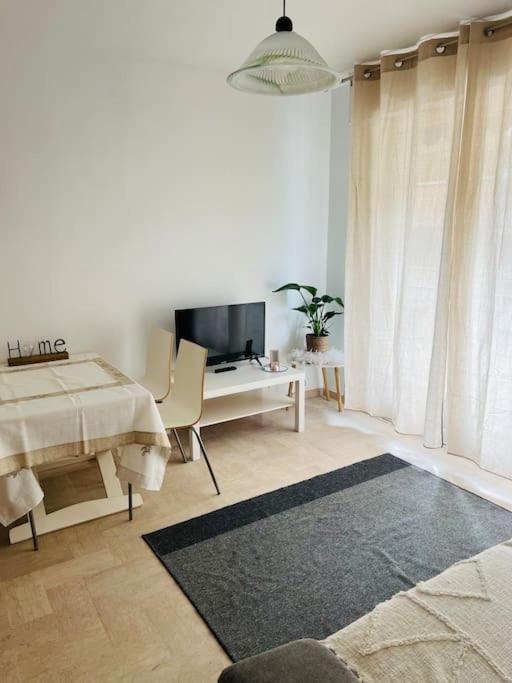 Studio 4 Couchages A 200 M De La Plage Avec Garage, Linge De Maison Et Serviettes Pour 30 Euros En Option Juan-les-Pins Exterior foto